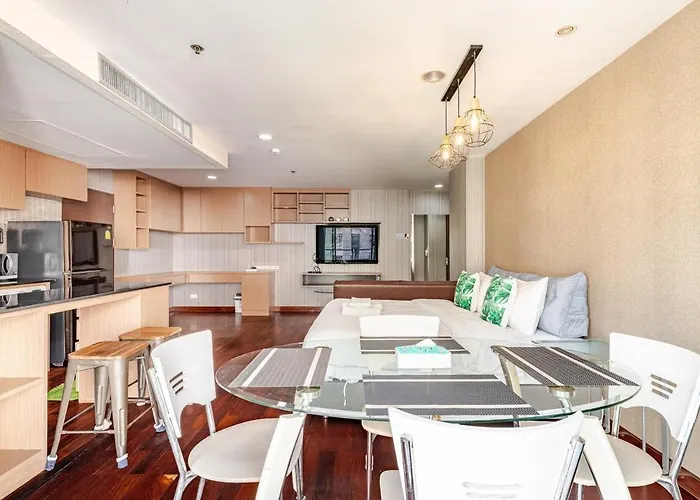 Large With 2beds Bts Chitlom Sukhumvit Bkk * Bangkok