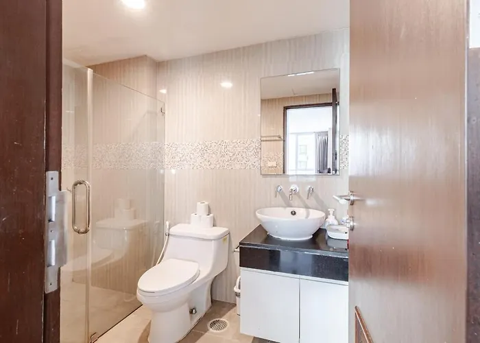 Apartment Large With 2beds Bts Chitlom Sukhumvit Bkk Bangkok